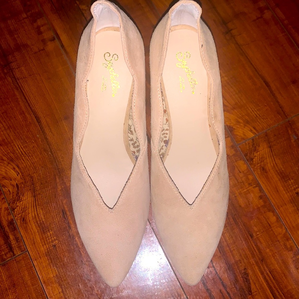 Seychelles Cascade Block Heels Nude Suede -  NWOB